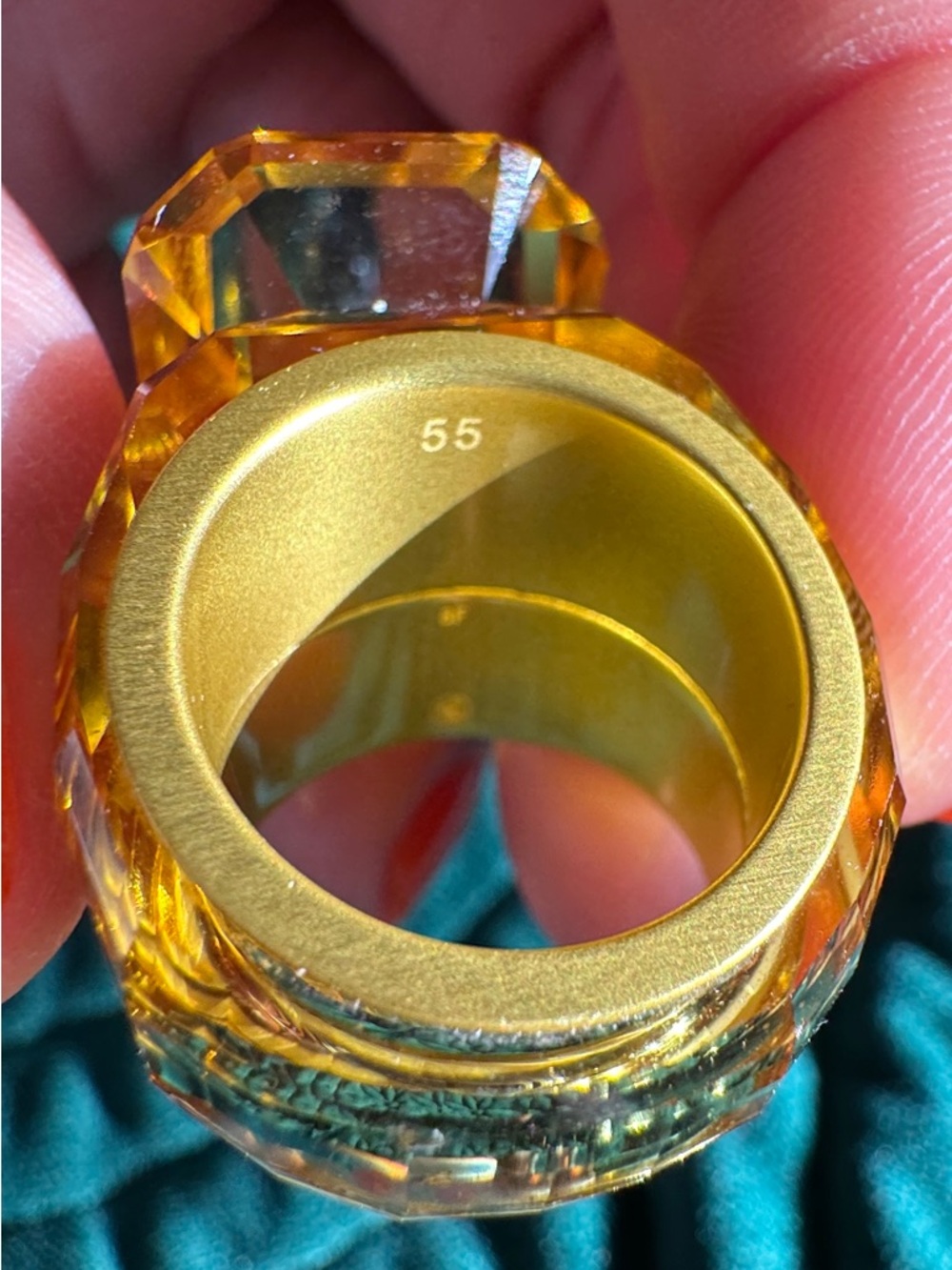 Lucent Octagon cut cocktail ring - Picture 8 of 8